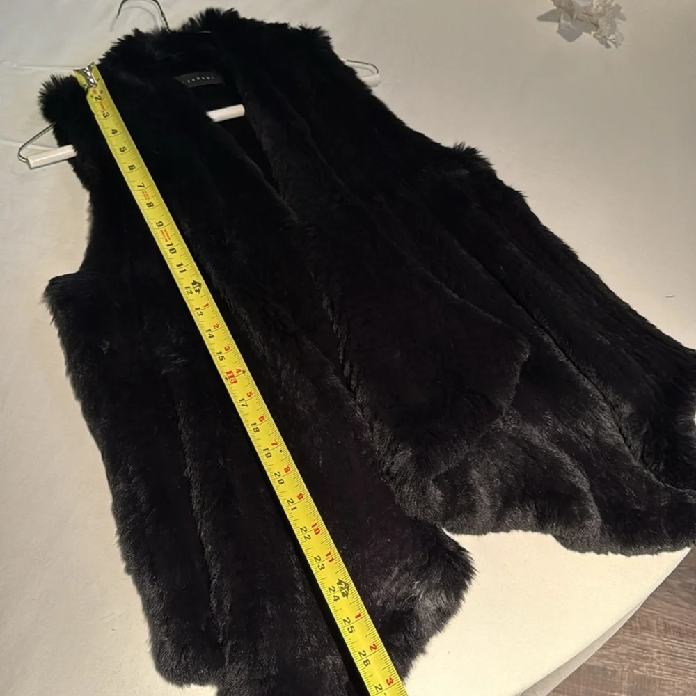 Authentic Rabbit Fur Vest - Picture 8 of 8